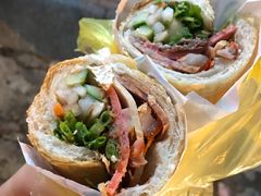 -Bánh Mì Huynh Hoa