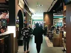 -呷哺呷哺(万达新世界店)