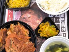 -犟骨头排骨饭•大骨面(弘阳广场店)