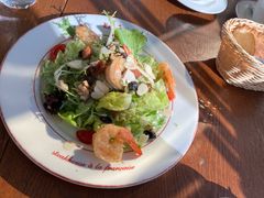 大虾坚果蔬菜沙拉配芥末油醋汁-Entrecôte 法国牛扒馆(保利·时光里店)