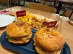 -必胜客(华地店)