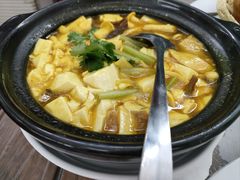 咖喱豆腐什菇煲-莲华素食府