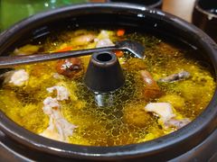 云海肴汽锅鸡-云海肴·汽锅鸡·云南代表菜(天山百盛优客店)