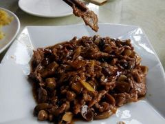 草菇烧牛肉-东伊顺(高银街店)