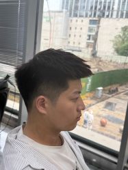 -藤野造型烫染·漂发