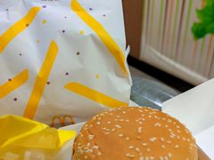 -麦当劳(得来速车道点餐 五里墩店)