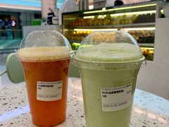 牛油果香蕉奶昔-Natural Moment天然果汁(天汇广场igc店)