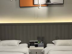 -南月台酒店(春熙路李家沱地铁站店)