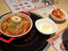 自助泡菜-韩香福脊骨汤锅(上杭路店)