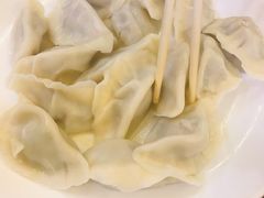 -东北四季饺子王(华山路店)