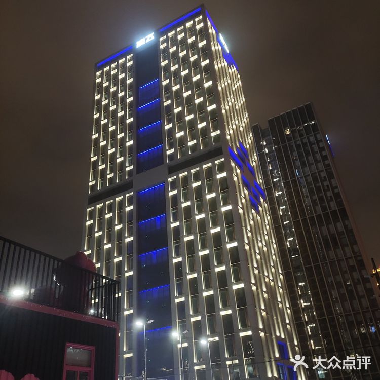 今天我在大厦里迷路了