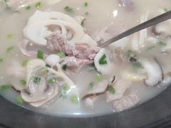 -小龙酒家(桂平路店)