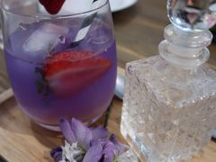 -FLOVIE FLORIST CAFE