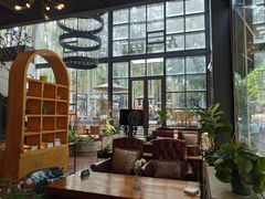 -桉树林A coffee 森林餐厅(三圣乡店)