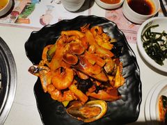 海鲜炒年糕-本家韩国烤肉(青岛万象城店)