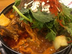 -喇喇排骨火锅·传统韩式脊骨汤(望京西园总店)