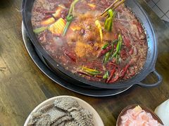 -黄潇洒老火锅(九眼桥宏济巷店)