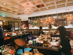 -半岛翡丽海鲜自助餐厅(观风亭店)