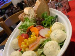 奶酪球沙拉-申德勒加油站餐厅(三里屯北小街店)