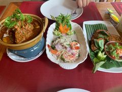 -Phensiri Thai Restaurant