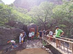 -京西十八潭风景区