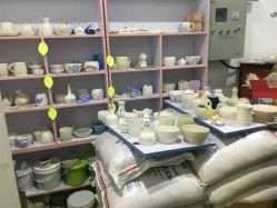 -泥娃娃DIY陶吧(易生活购物公园店)