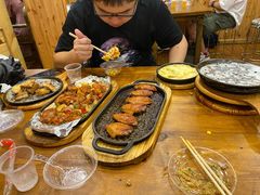 -老东镇啤酒屋海鲜加工·蒸汽海鲜·海鲜烧烤(台东店)