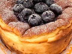 蓝莓巴斯克芝士蛋糕-OUR Bakery(SKP-S店)