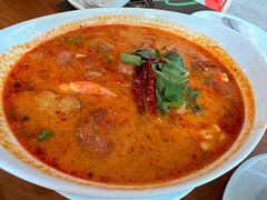 -Chom Cafe and Restaurant