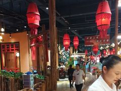 -老滇山寨•云南特色菜•地方菜•民族风情歌舞表演(金碧店)