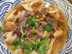特色牛肉罩火烧-哈老太太(联盟路店)