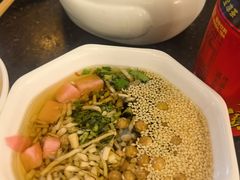 -山城年华老火锅(玉林店)