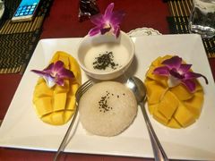 芒果糯米饭-Daddy Nimman Chiang Mai