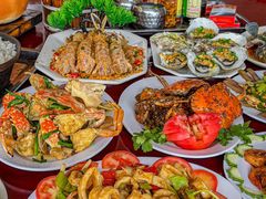 -岛中岛·海鲜大排档·万宁老字号(东澳店)