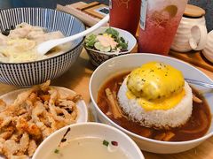 芝士牛肉汉堡咖喱饭-红小满休闲餐厅(十全街店)