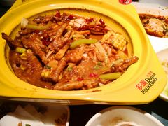-多嘴超级肉蟹煲(杉杉国潮主题店)