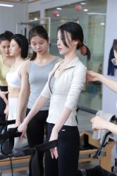 -亚太瑜伽普拉提学院