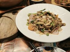 -雀舞云南菜(天津天河城购物中心店)