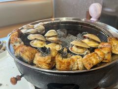 -围炉肉舍丹东海鲜烤肉·烤活鳗(步行街店)