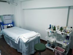 包房-肌理言健康美肌驻颜所
