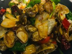 爽口花甲-巴厘龙虾·榜首油焖大虾(音乐学院·沿江酒馆店)