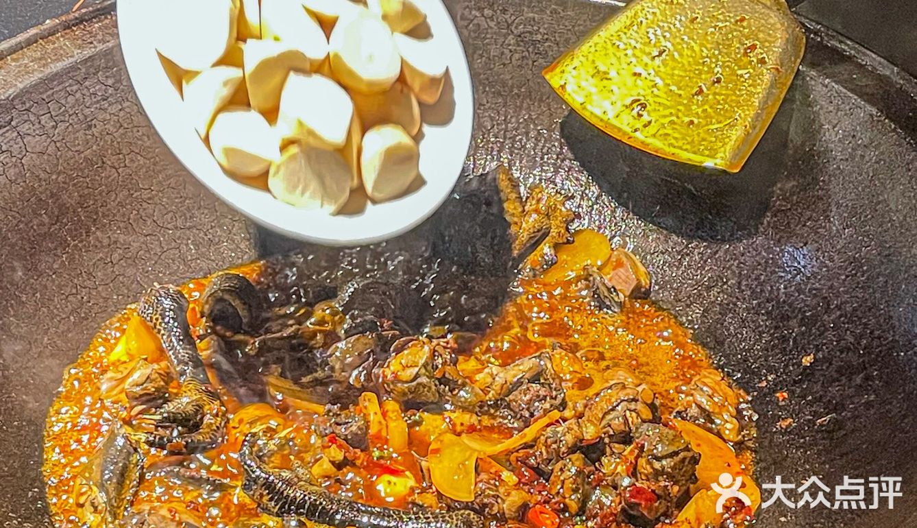 成都柴火鸡天花板 | 首届吃鸡节来了！排队再久也要吃到！