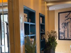 -爱舍美景酒店(燕儿岛路地铁站店)