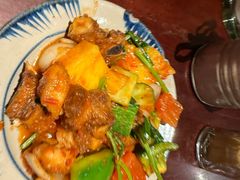-Cuc Gach Quan Restaurant