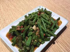 -老乡鸡(上海白玉兰广场店)