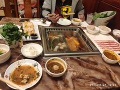 -吴铭怀旧火锅