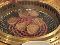-炼火烤肉店