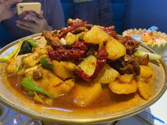 天山乌梅大盘鸡-疆遇·新新新新的新疆菜(万达店)