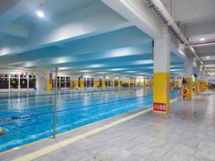 -极动室内恒温游泳馆