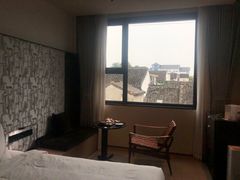 -苏州观前街有熊酒店
